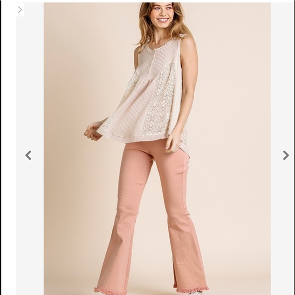 UMGEE NATURAL SLEEVELESS WAFFLE KNIT & LACE TOP - Picture 4 of 6